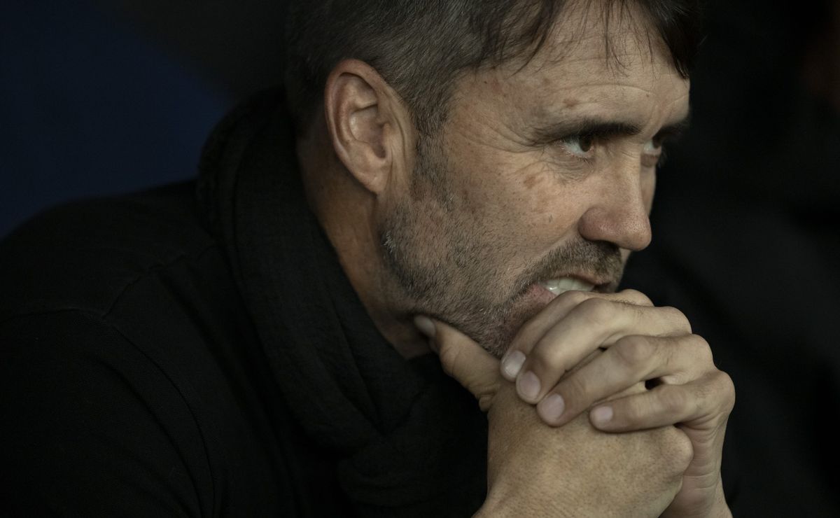 internacional pode alterar escolha de goleiro contra o vasco por rochet