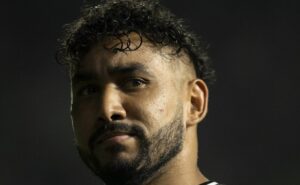 payet é procurado para deixar o vasco, mas permanece no gigante da colina em 2024