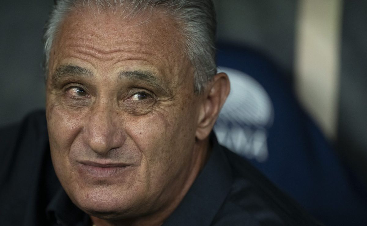 ‘covarde’: tite ‘não é poupado’ das críticas em vitória do flamengo no barradão