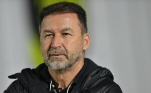 É oficial: corinthians acerta contratação de meia que atua no futebol europeu