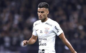 fausto vera desembarca em belo horizonte para assinar com o atlético mg de forma oficial