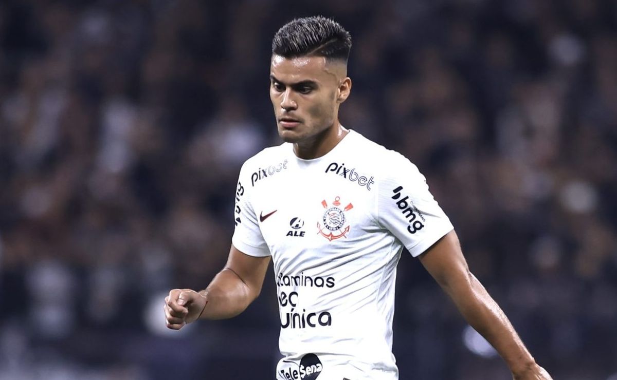 fausto vera desembarca em belo horizonte para assinar com o atlético mg de forma oficial