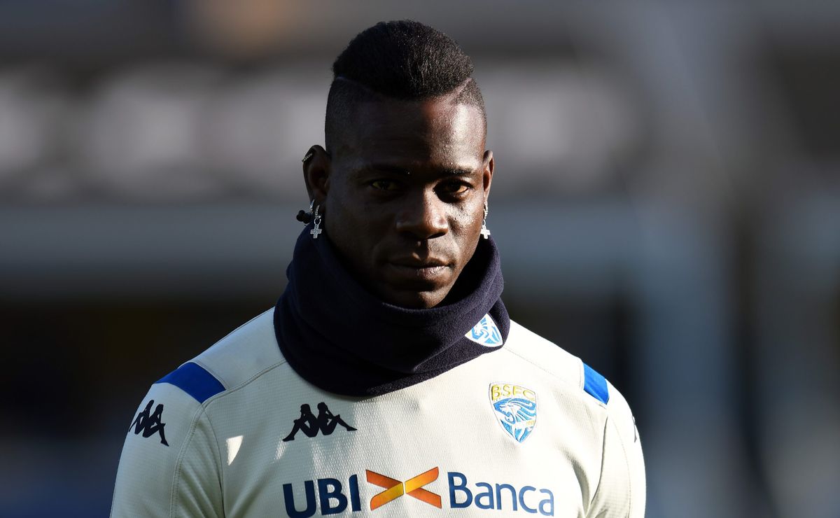 fechou: balotelli é o novo reforço do corinthians por 2 anos