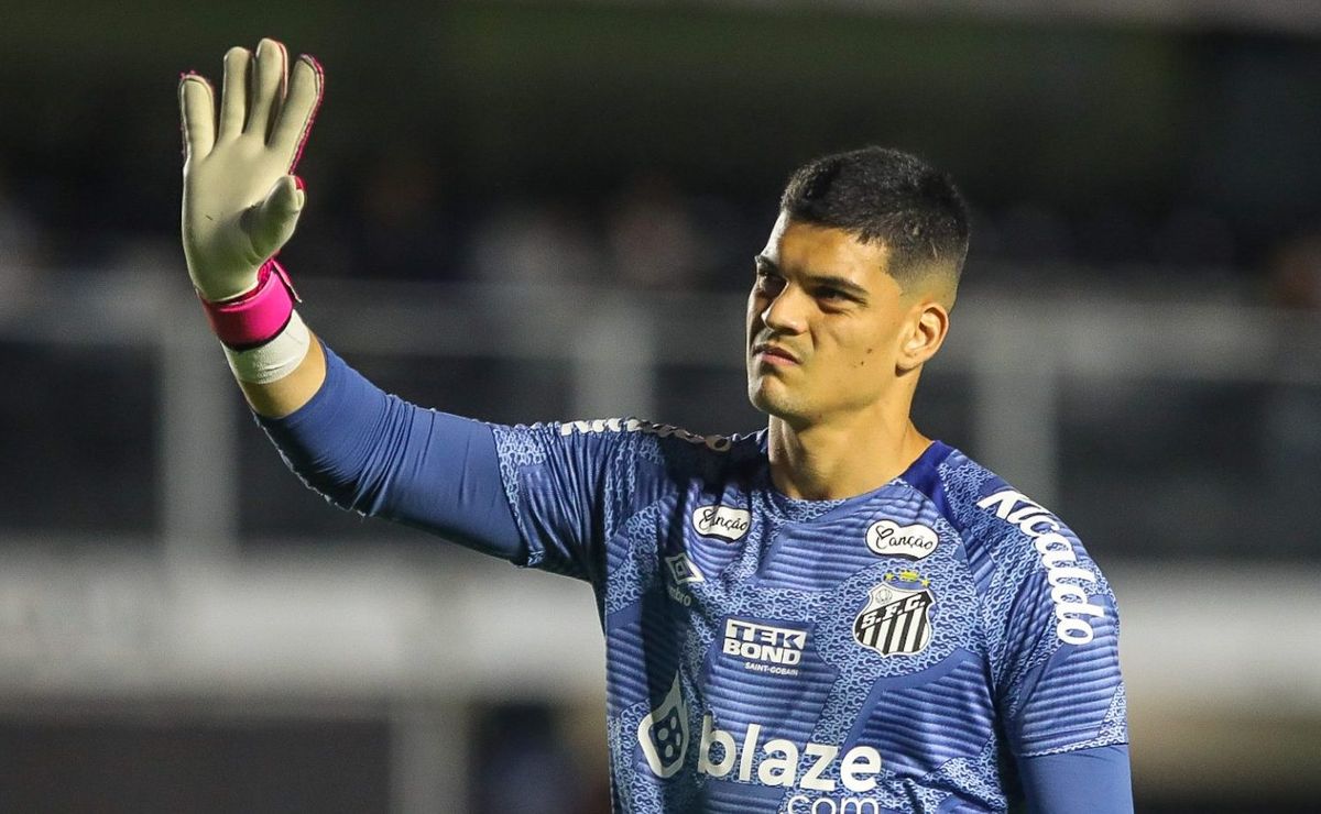 gabriel brazão vem ganhando a confiança de carille após atuação contundente no santos