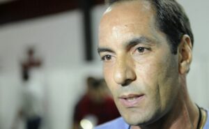 edmundo diz o que pensa sobre roger machado após vexame do internacional e acredita na recuperação