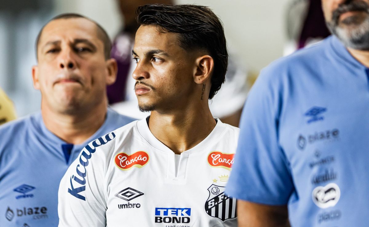 faxina geral no santos é exposta com lista de saídas com patati, patrick e +2