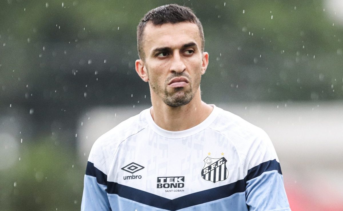 santos tem definição sobre futuro de joão schmidt e corinthians informado