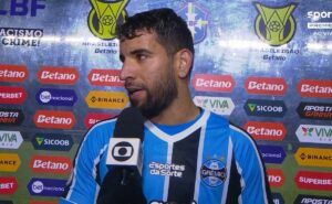 pepê do grêmio explica motivo para palmeiras arrancar empate no brasileirão: “apagão” 