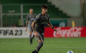 matías arezo revela razão para ter assinado com grêmio: "história tão grande"