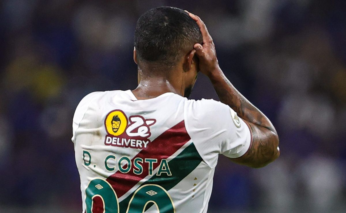 fim da linha: douglas costa tem rescisão publicada no bid e deixa o fluminense