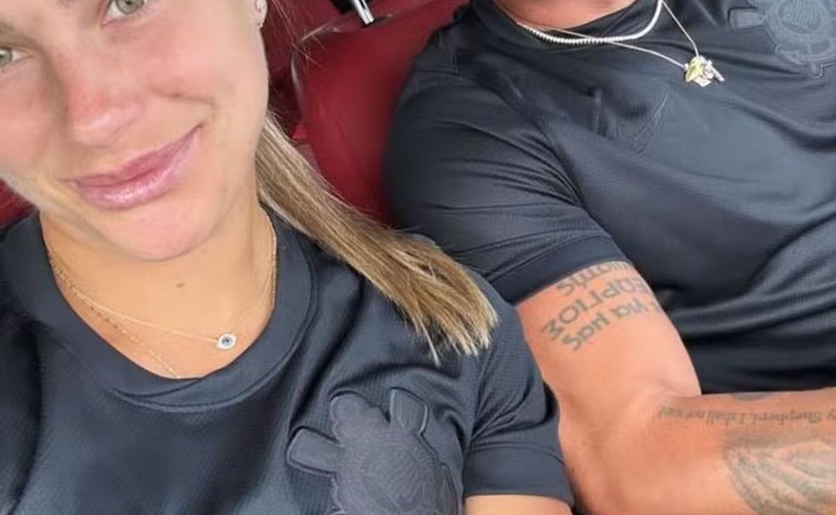 reações da web: torcida do corinthians fica louca com aryna sabalenka com a camisa alvinegra