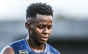 após deixar o santos, cazares ganha força para assinar com outro clube brasileiro