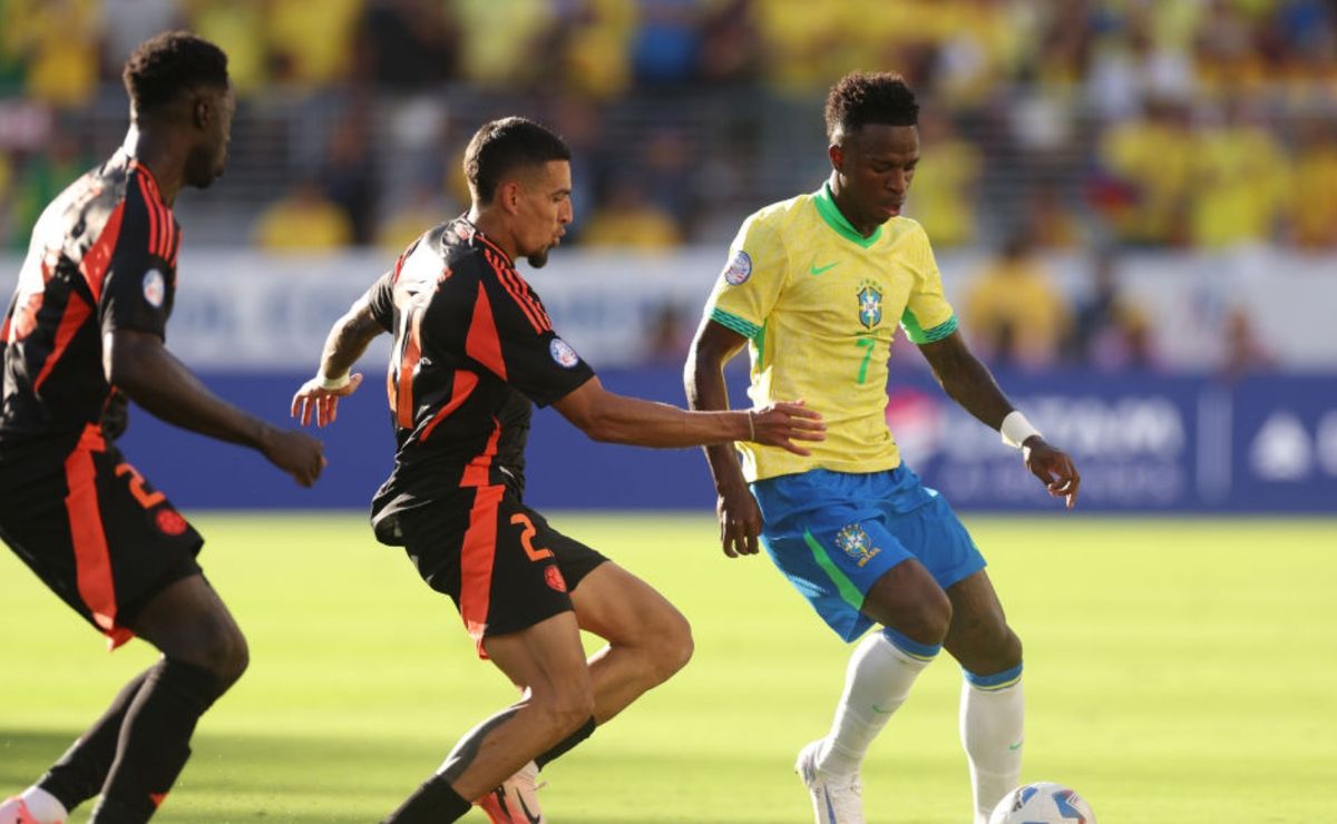 copa américa: muñoz ignora falta dura em vini jr e faz pedido na zona mista