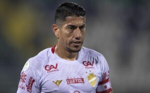 ralf, ídolo no corinthians, se manifesta com possível volta ao clube