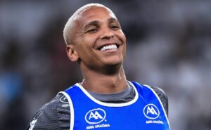 deyverson toma decisão sobre jogar no grêmio e topa negócio por um salário maior