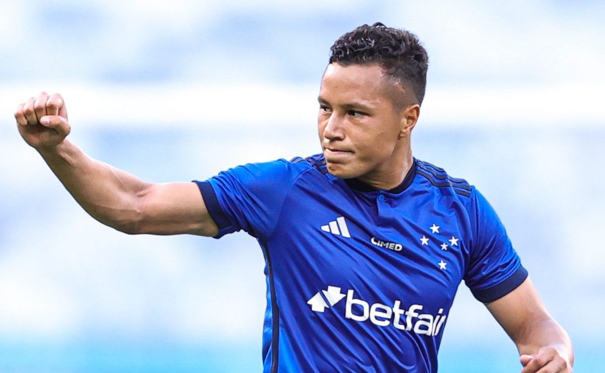 marlon tem lesão confirmada no cruzeiro e fernando seabra é informado sobre tempo de recuperação