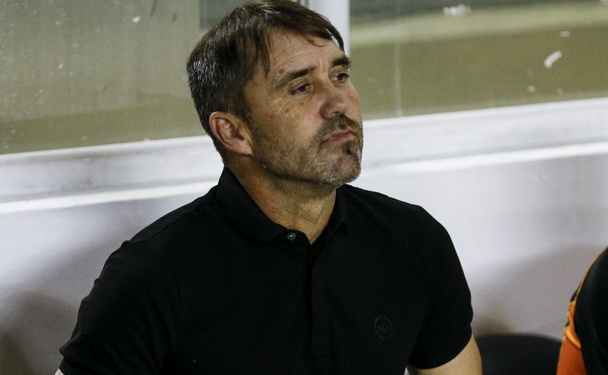 ficou feliz? entenda qual ligação de coudet com time que eliminou inter na sulamericana