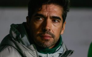 flamengo x palmeiras: abel ferreira define estratégia para confronto na copa do brasil: “um jogo de cada vez”