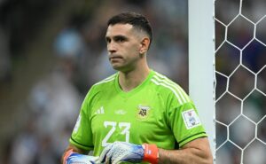 copa américa: dibu martínez elogia james rodríguez:” a perna esquerda é uma das melhores do mundo”