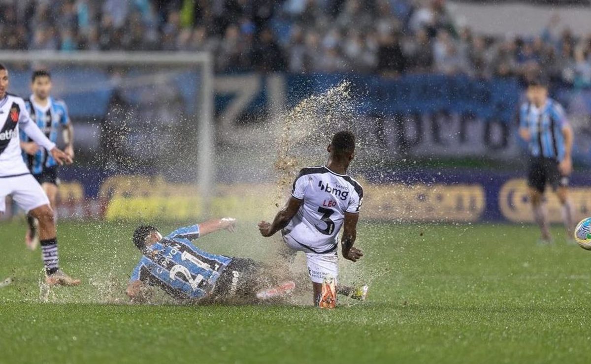 chapecoense se manifesta sobre gramado da arena condá após críticas em jogo do grêmio x vasco