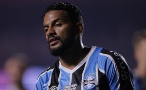 saída de reinaldo no grêmio é decretada após derrota para o são paulo pelos tricolores