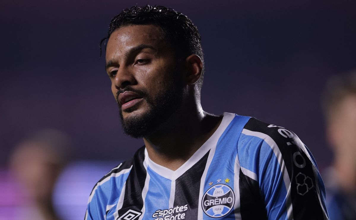 saída de reinaldo no grêmio é decretada após derrota para o são paulo pelos tricolores