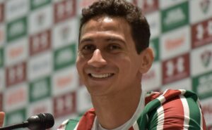 ganso dá veredito sobre assinar com o santos e quer jogar no peixe