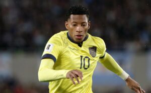 r$ 2,3 milhões por mês: chegada de gonzalo plata ao corinthians tem nova informação divulgada