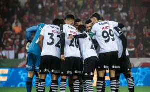 vasco bate inter por 2 a 1 em reabertura do beira rio