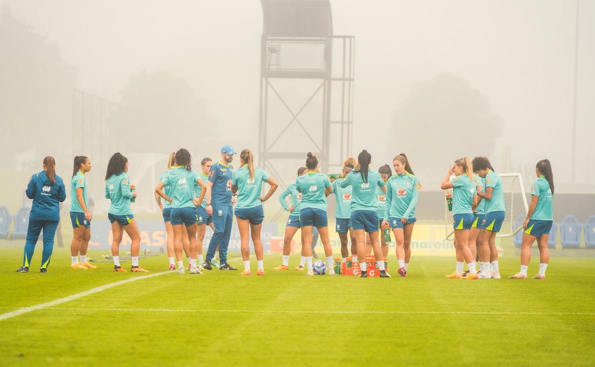 seleção brasileira feminina tem festa e primeiro treino na frança antes de estreia nos jogos olímpicos