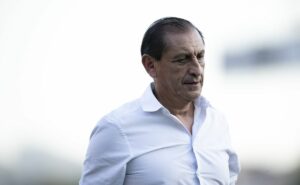 após mais uma derrota do corinthians, torcida crava que ramón díaz terá muito trabalho 