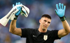 rochet pode sair do internacional e jogar na arábia após destaque na copa américa