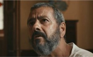 renascer: zé inocêncio abandona aurora após saber que seu filho pode morrer