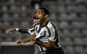 não joga mais no santos: joaquim dá adeus ao peixe e cita superação