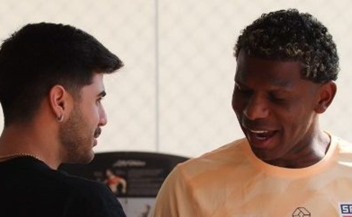 de férias do psg, o zagueiro da seleção brasileira, beraldo, visita o são paulo