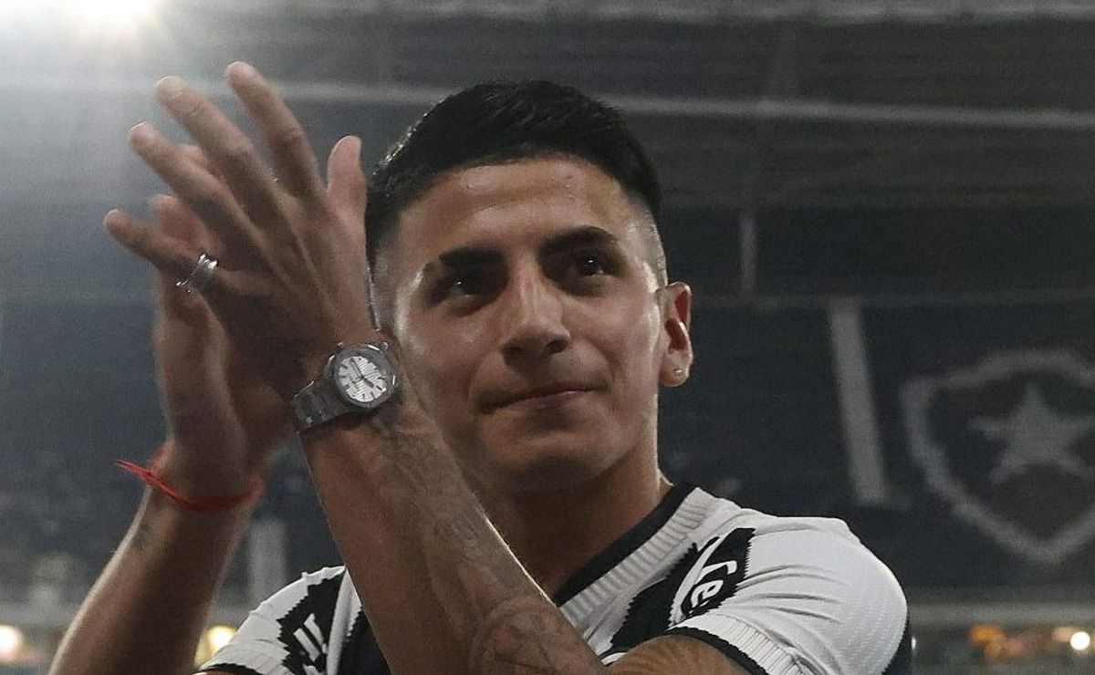 após thiago almada, botafogo se prepara para anunciar novo acordo com tchê tchê