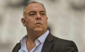 flamengo vence disputa com europeus e marcos braz vai assinar por 5 anos com o meia lorran