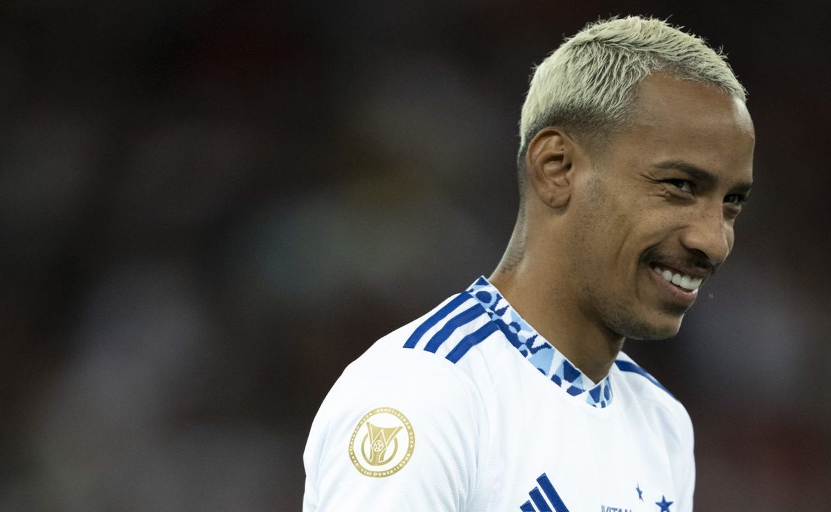 tostão e +2 ex jogadores elogiam matheus pereira no cruzeiro: "impressiona"