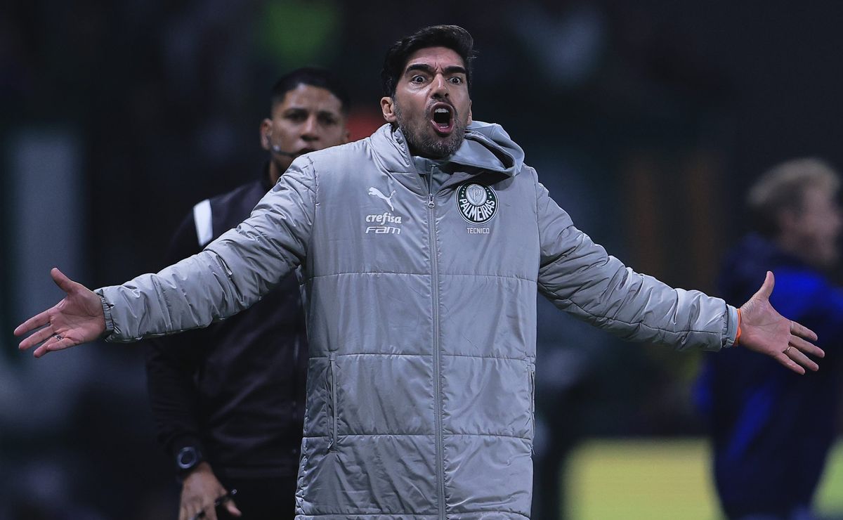 abel ferreira perdeu a paciência no vestiário com menino e richard rios após derrota do palmeiras