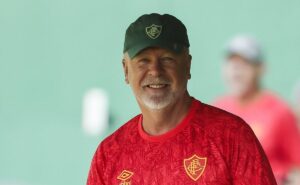 mano menezes recebe ótima notícia no fluminense e marcelo deve estar de volta aos relacionados