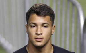 r$ 364,8 milhões: marcos leonardo ex santos tem sua carreira em plena evolução no benfica