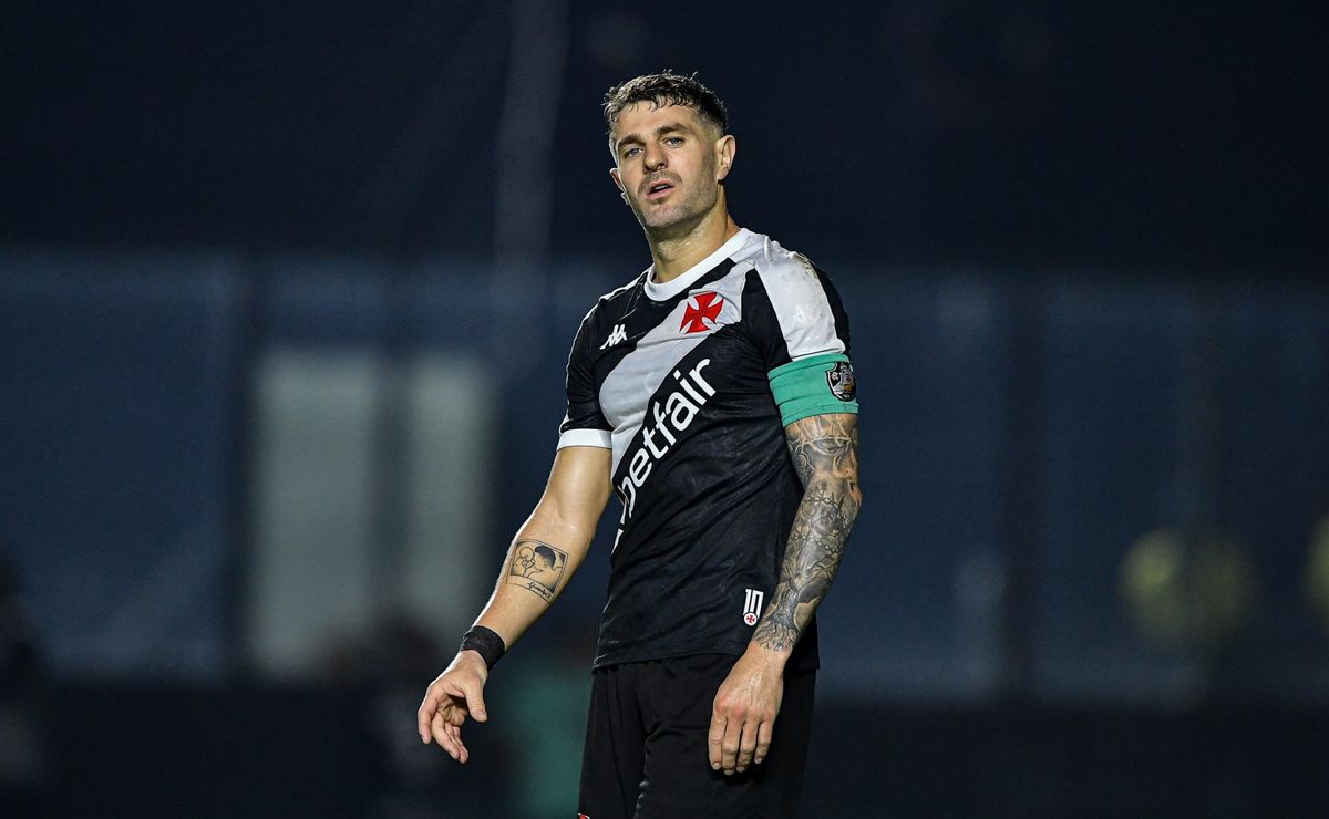 vegetti critica postura do grêmio em relação à arbitragem: "choraram toda semana"