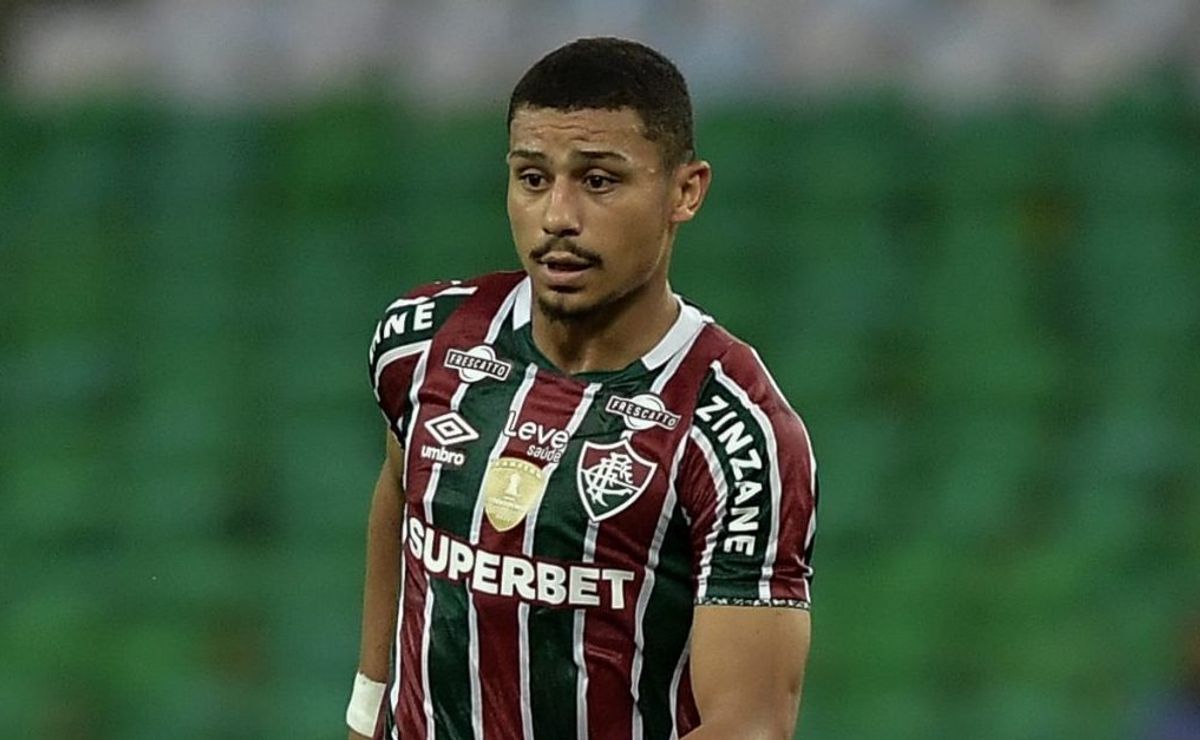 r$ 485 milhões: fluminense projeta meta ousada e venda de andré ganha força