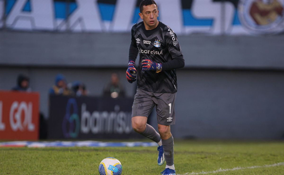 marchesín demostra descontentamento com as decisões de rodízio de goleiros no grêmio