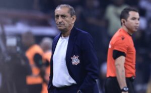 sem espaço no corinthians de ramón díaz, caetano interessa ao ceará