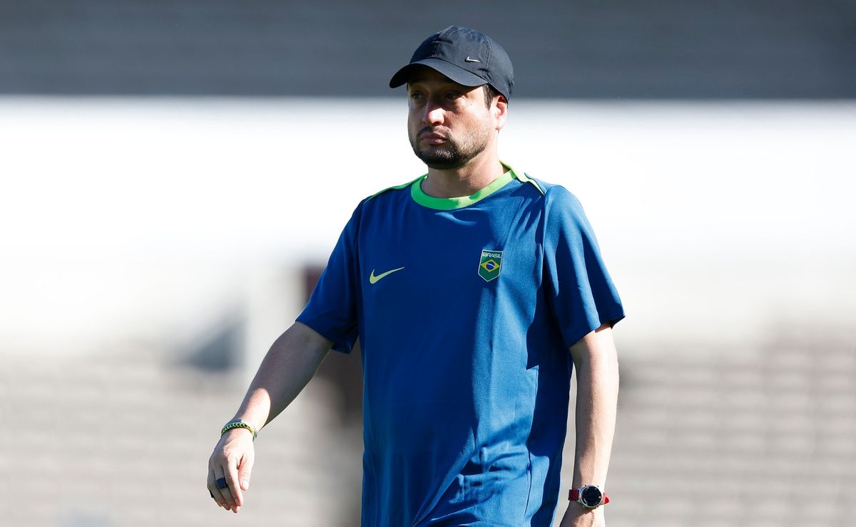 seleção brasileira feminina: arthur elias deve ir a campo com marta titular e vive dúvida sobre zaga