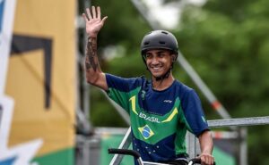 olimpíadas 2024: bala loka? conheça a origem do apelido do ciclista que disputa medalha no bmx freestyle