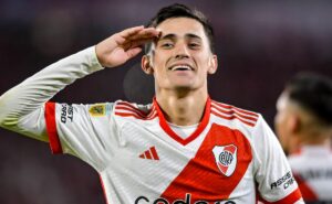 hoje no santos, thiago gasparini tentou pablo solari, brian rodríguez e mais 4 no rival corinthians