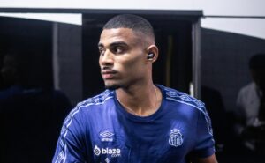 santos preza cautela, mas espera proposta milionária por joaquim na atual janela