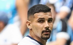 r$ 8 milhões: fluminense avança pela contratação do zagueiro ignácio, do sporting cristal